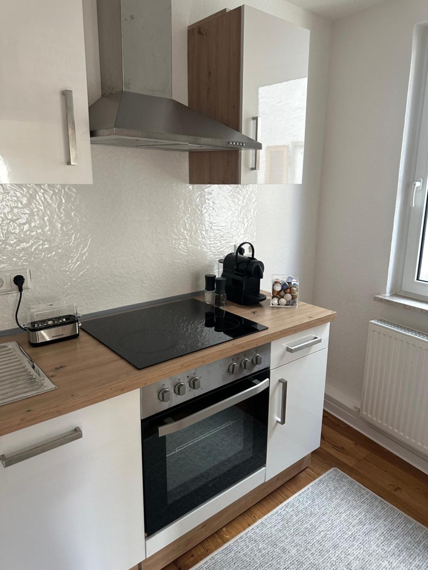 Stylisches Apartment Mit Grossem Tageslichbad Am Marktplatz Leonberg Bagian luar foto